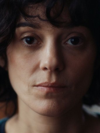 Маленькая девочка в голубом