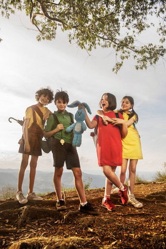 Команда Моники