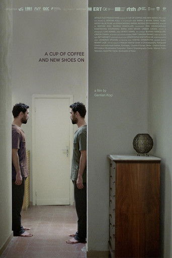 Чашка кофе и новые туфли