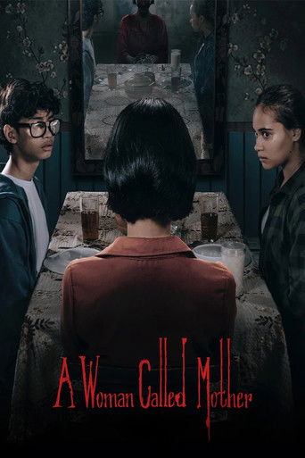 Она не мать