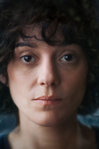 Маленькая девочка в голубом