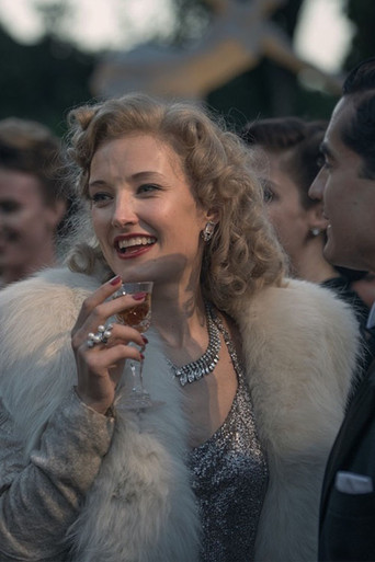 Белый лебедь