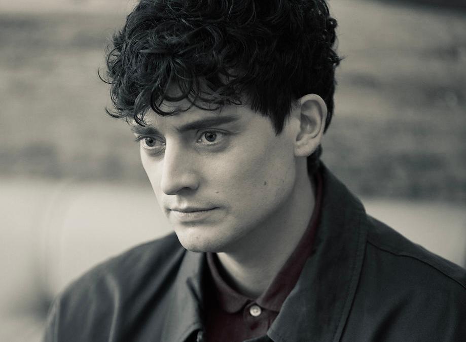 Aneurin Barnard