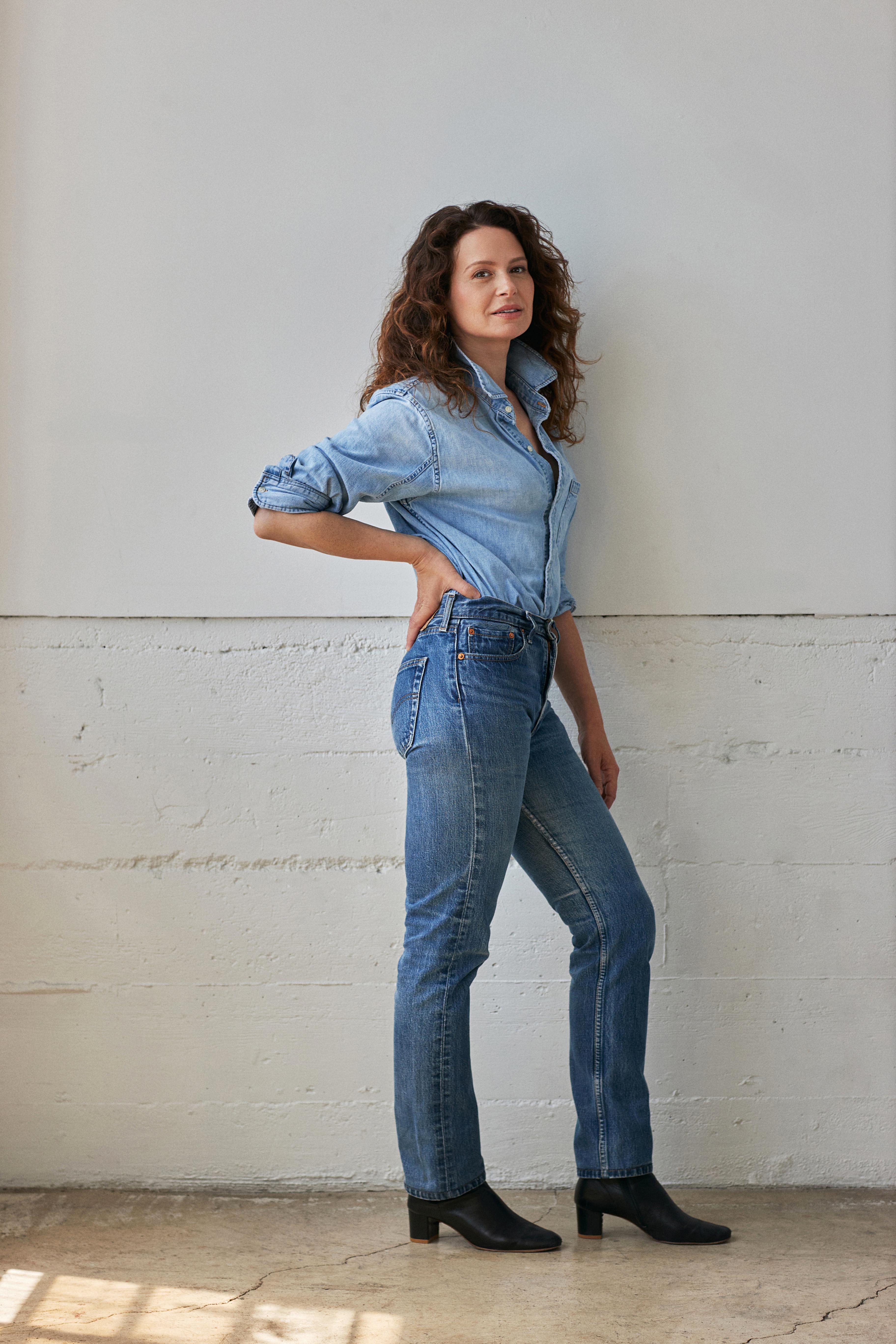 Katie Lowes