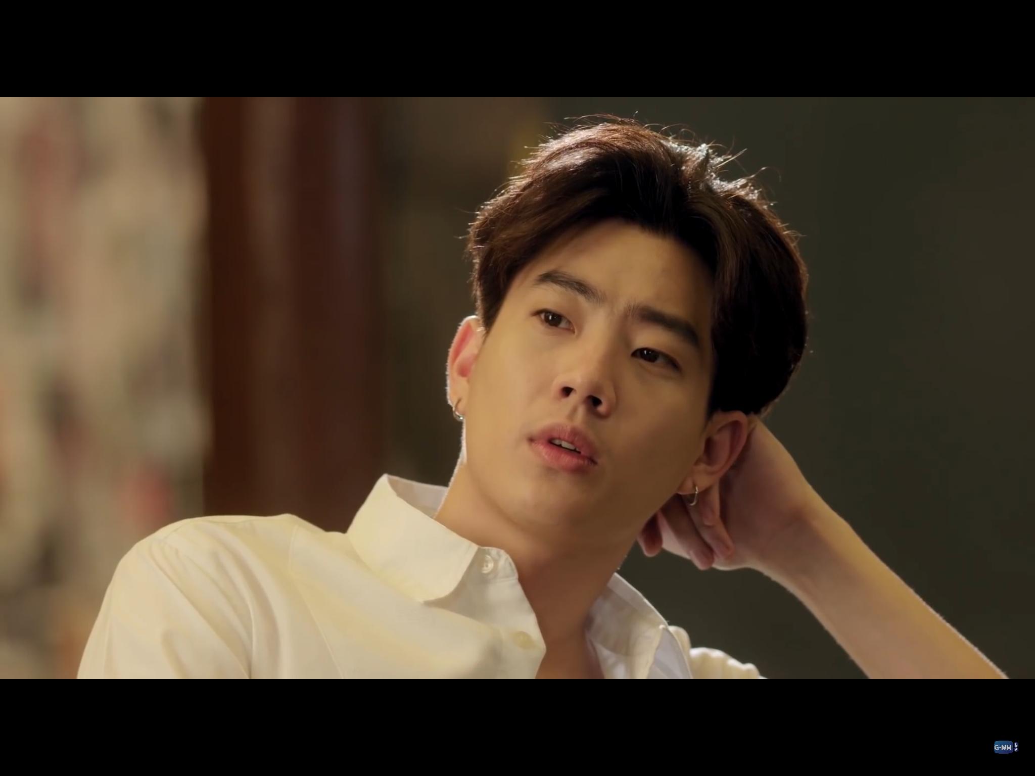 Off Jumpol Adulkittiporn